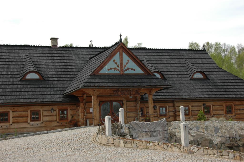 Poczesna Hotel Zornica מראה חיצוני תמונה