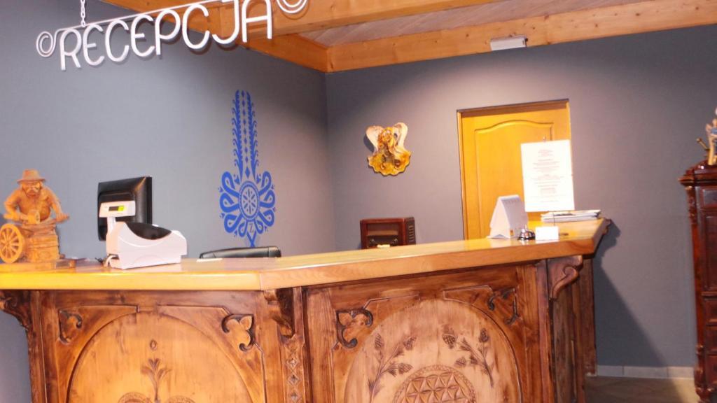Poczesna Hotel Zornica מראה חיצוני תמונה